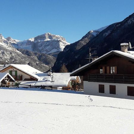 Chalet Relax Pozza di Fassa Bagian luar foto