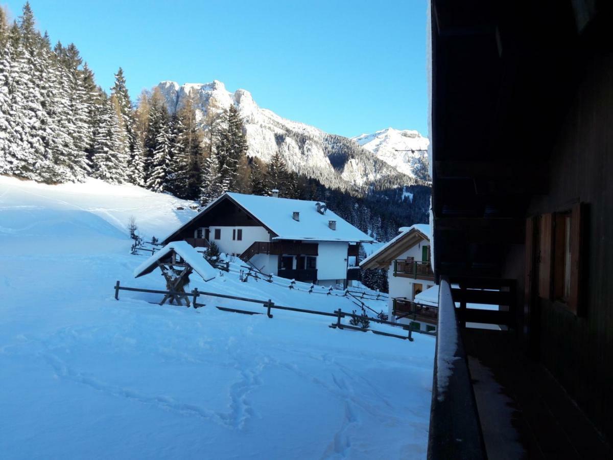 Chalet Relax Pozza di Fassa Bagian luar foto